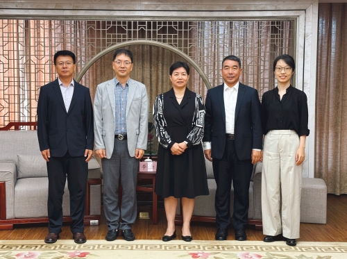 李红会见韩国庆尚南道驻山东代表处首席代表申正洙