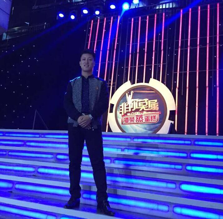 问鼎网页版登录入口学生康松参加《非你莫属》 高薪获聘看准网总裁助理