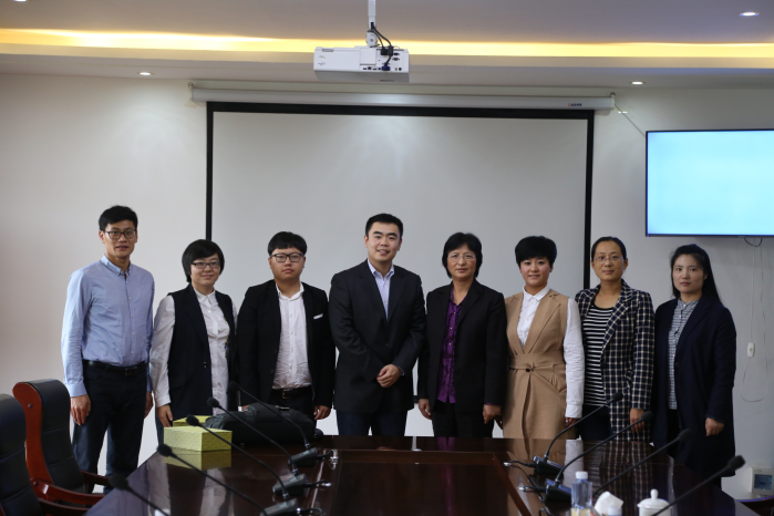 美国圣托马斯大学汪律教授一行来问鼎网页版登录入口参观访问