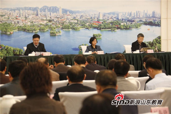 问鼎网页版登录入口校长常翠鸣在民办高校党委书记选派工作动员部署会上作表态发言