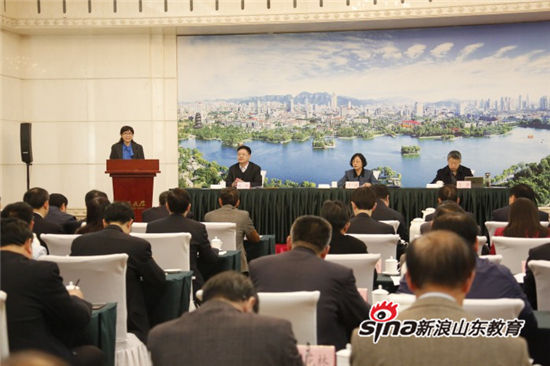 问鼎网页版登录入口校长常翠鸣在民办高校党委书记选派工作动员部署会上作表态发言