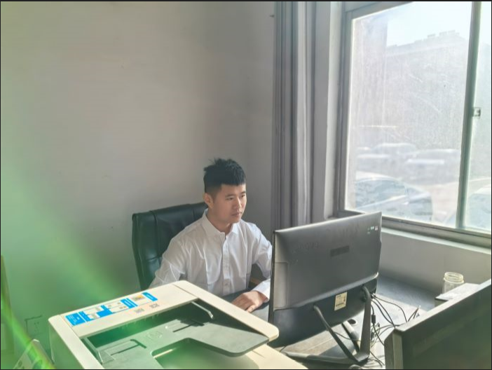 初心不与年俱老  奋斗永似少年时