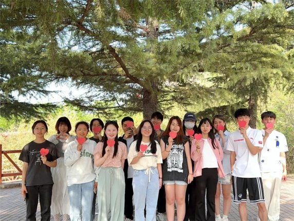 春天里,遇见爱情遇见你