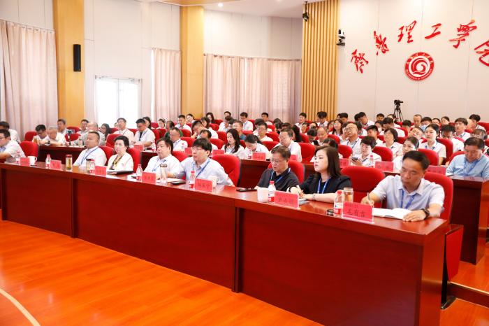 1725929070227913.jpg 照片-2024.08.29-张德江3.jpg